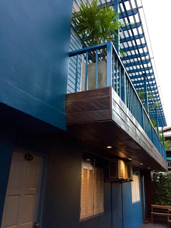 Blue Chang House Bangkok Exterior photo